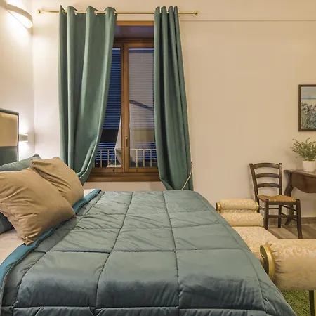 Bed & Breakfast Via Roma 16 3*