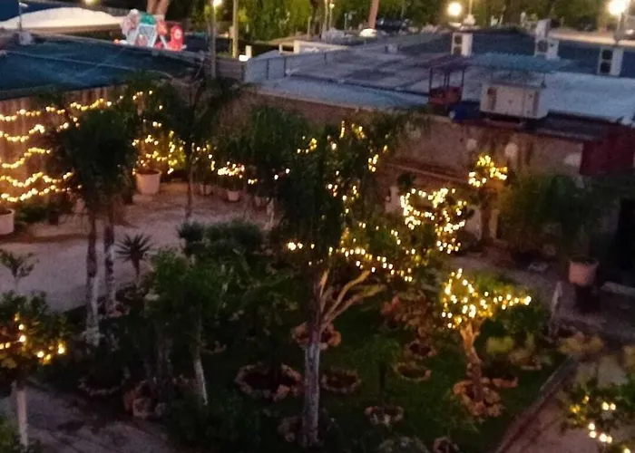 Via Roma 16 Bed & Breakfast 3*